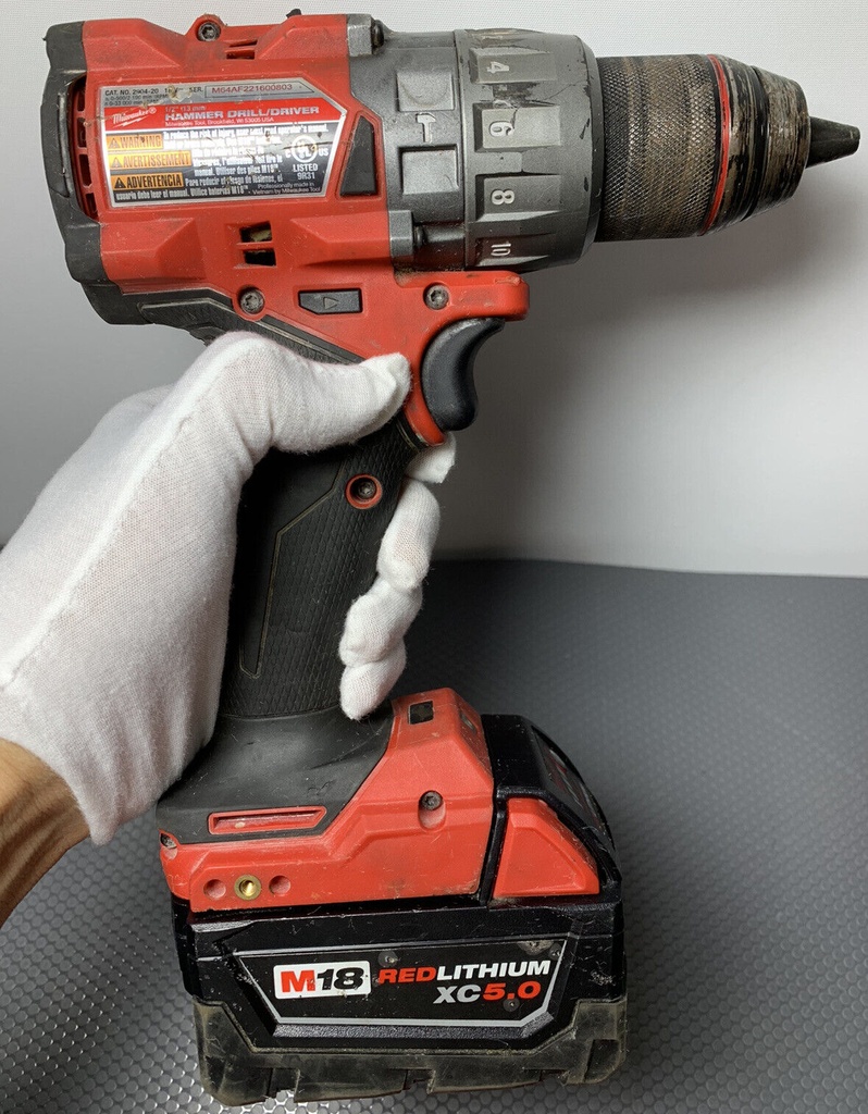 Preowned Milwaukee 3697-22 M18 Fuel Tool Drill Set Hammer Driver #1