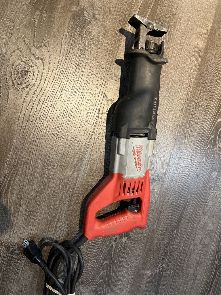 Milwaukee 6519-30 12 Amp SAWZALL Reciprocating Saw #1
