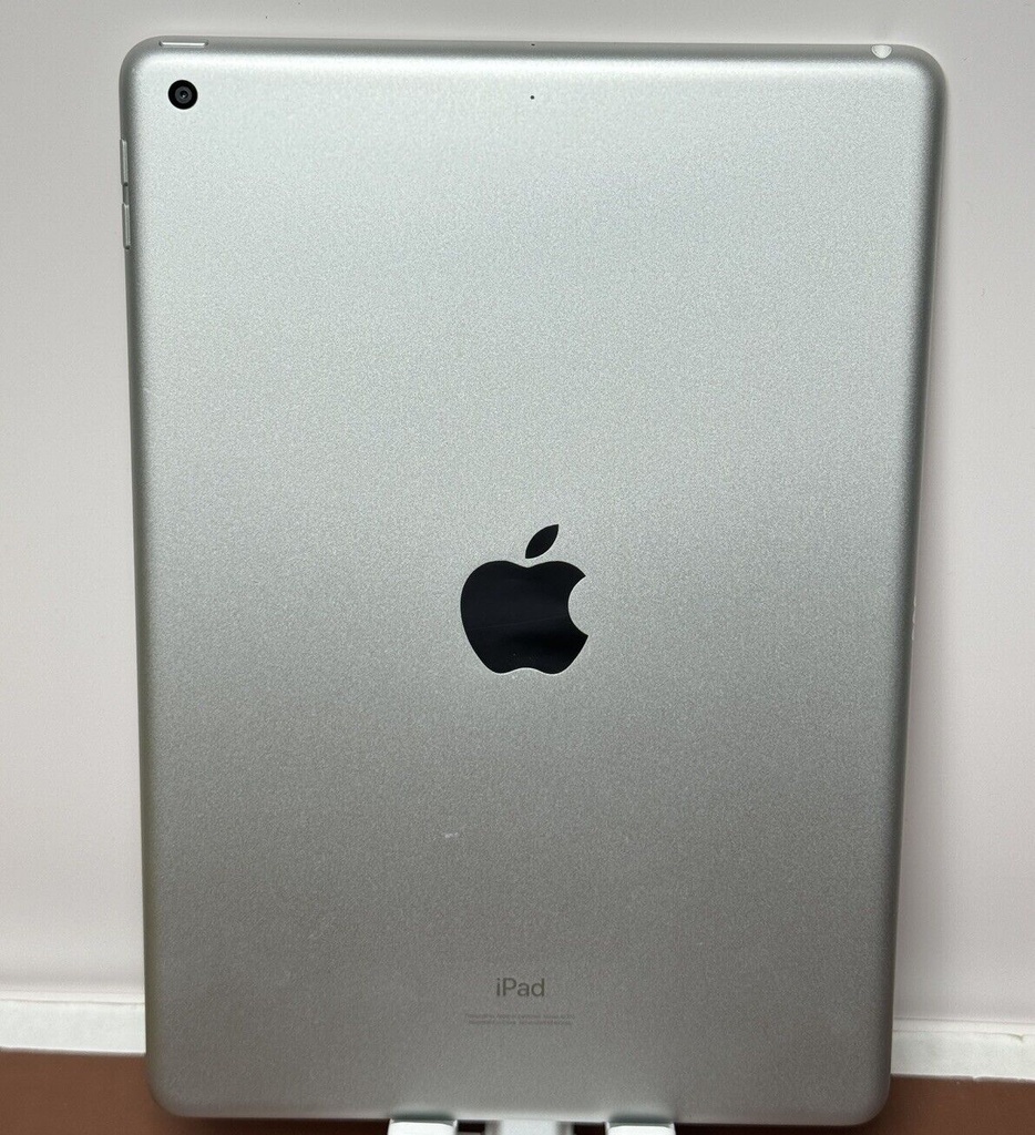 Apple iPad 8th Gen 32GB Silver A2270 Wi-Fi -Excellent condition 0-1 batt cycles #1