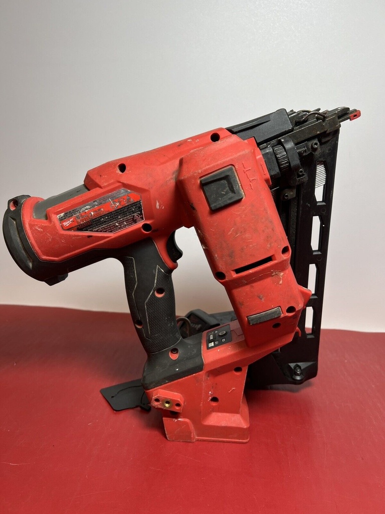 Milwaukee Fuel M18 Angled Finish Nailer 2841-20 TOOL and Battery! #2