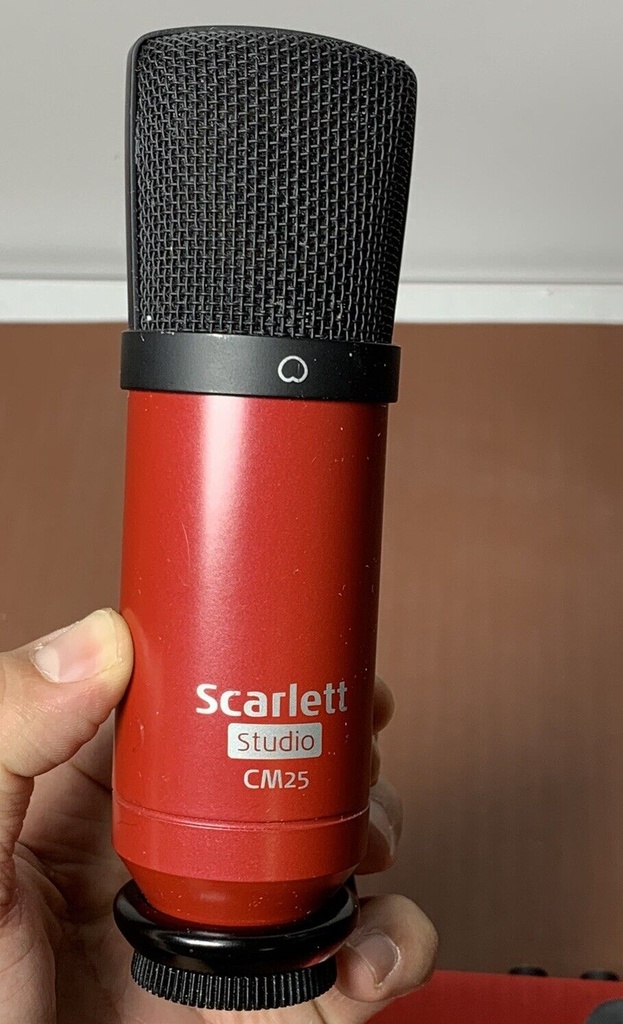 Focusrite 2i2 Studio 2nd Gen USB Audio and Scarlett CM25 Microphone #4