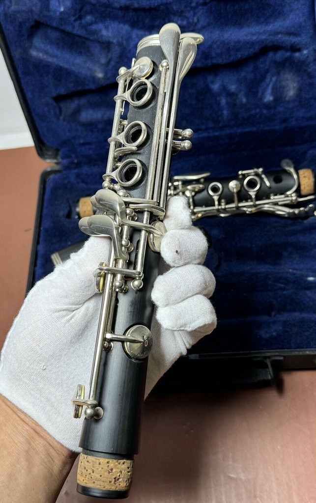 Selmer CL1400  Clarinet with case. Play Ready! #2