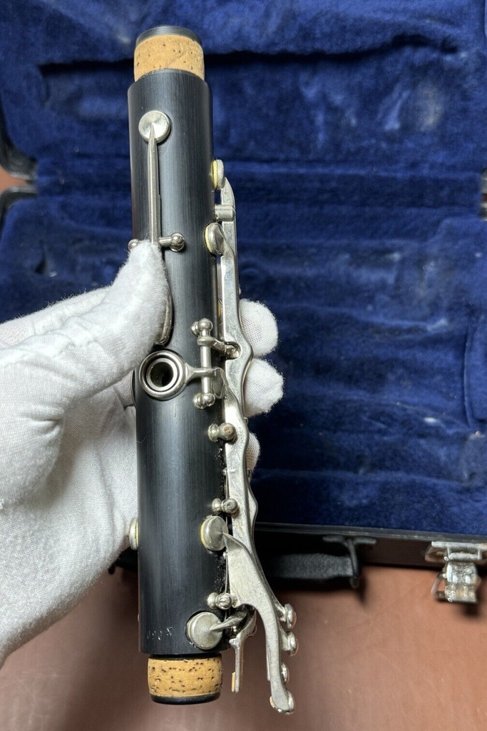 Selmer CL1400  Clarinet with case. Play Ready! #8