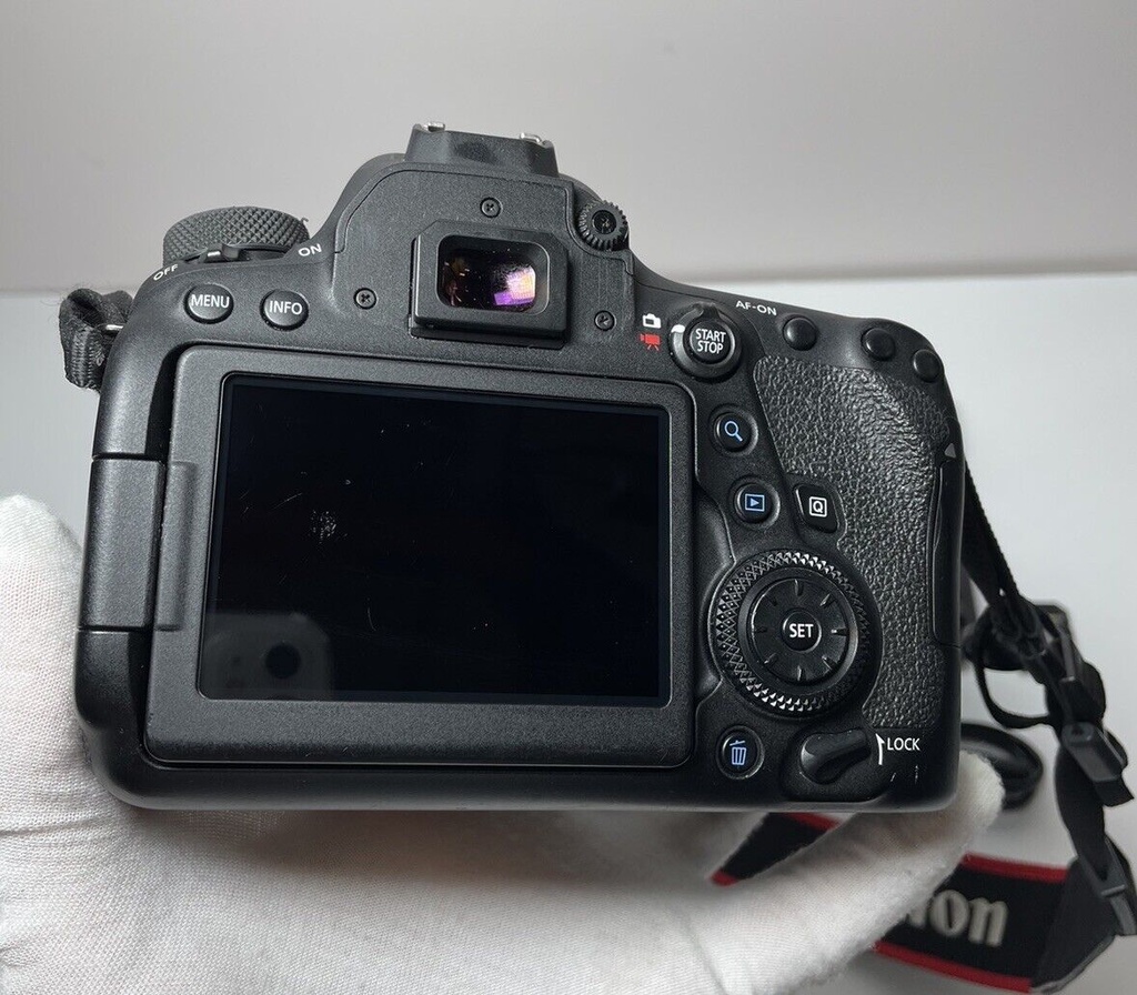 Canon EOS 6D Mark II Touch Screen  with EF 24-105mm IS STM #6