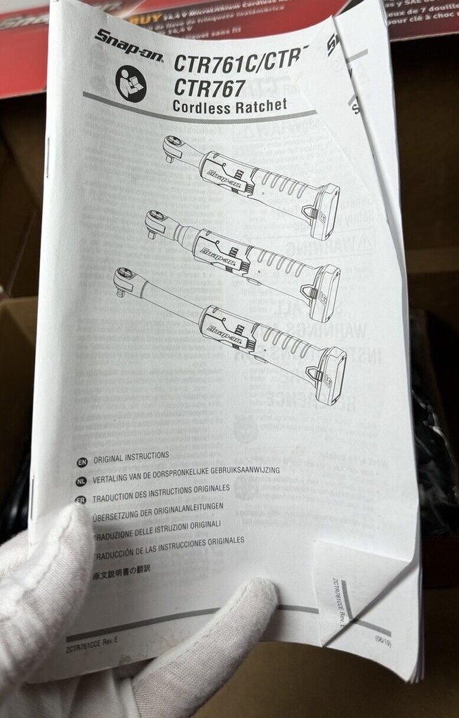 Snap On CTR761 14.4 V 3/8" Drive MicroLithium Cordless   2 Batt & 2 socket sets #10