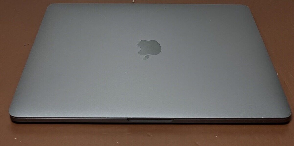 Apple MacBook Pro 2020 A2338 13" M1  8GB RAM 256GB SSD 98% Batt health #4