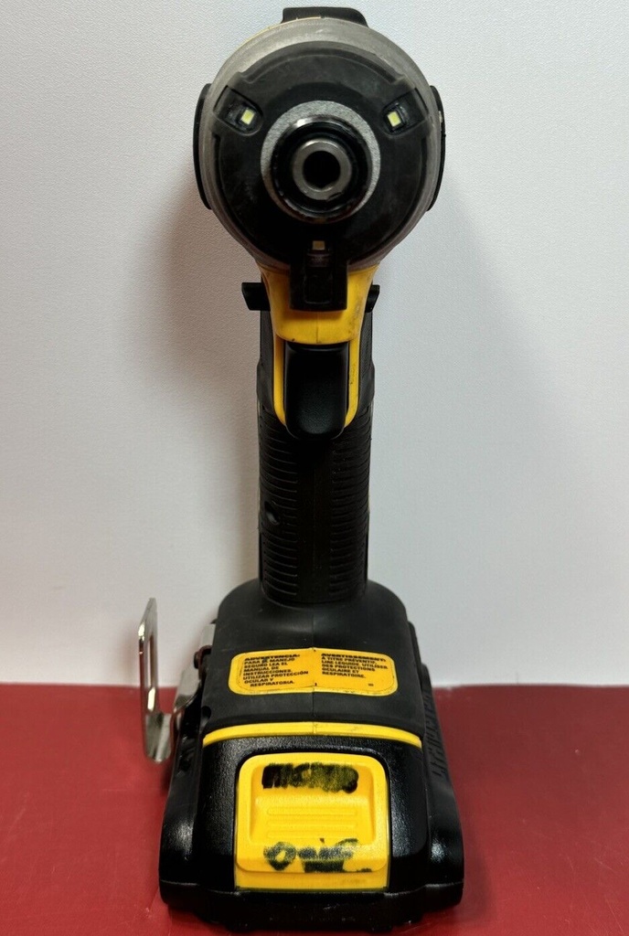 DEWALT 20v IMPACT DRIVER DCF809 with  Battery & Charger #2