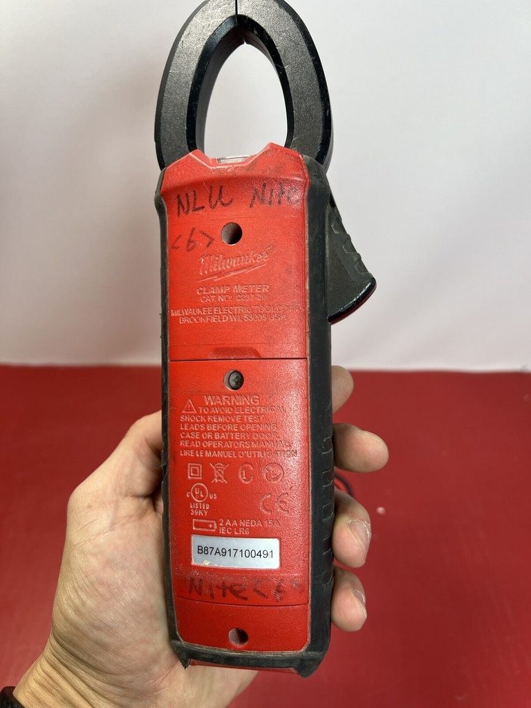 Milwaukee 2237-20 Clamp Meter 600V AD/DC - Pre-owned w/ Probes #1