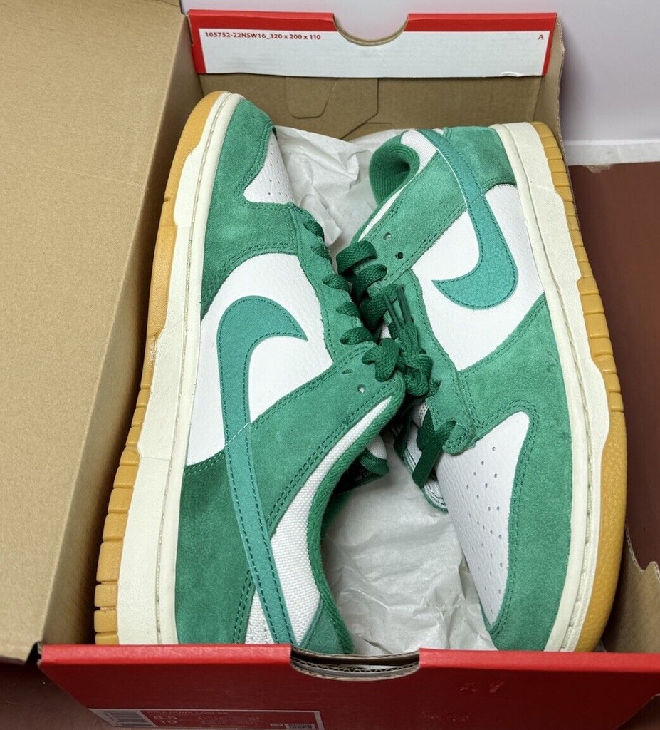 Nike Dunk Low SE 'Malachite Gum' HQ1519-030 Men’s Size 8.5 #6