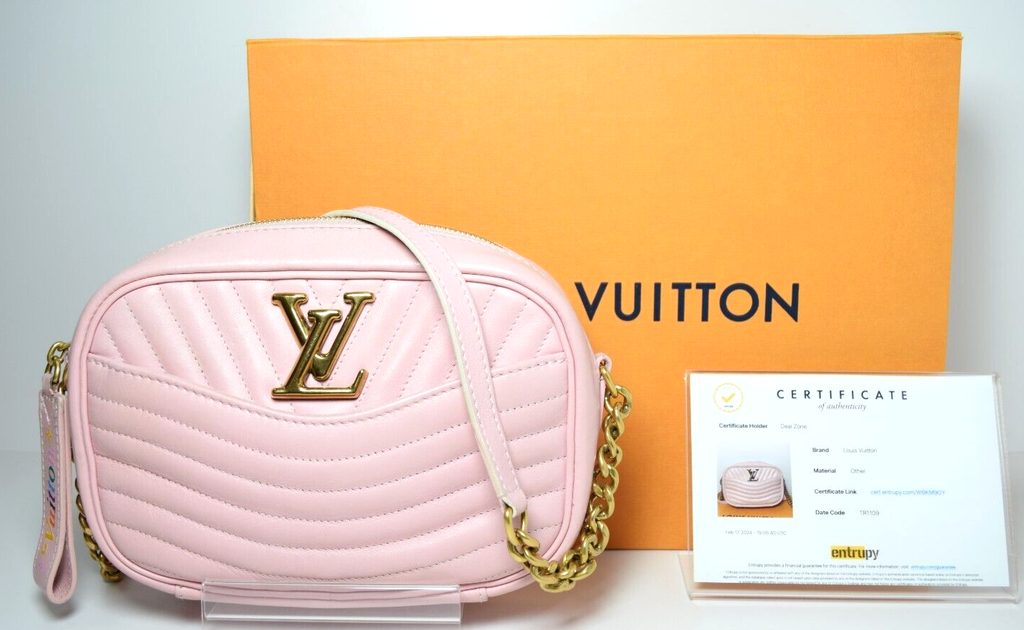 Louis Vuitton New Wave Camera Shoulder Bag Pink Quilted Leather #1