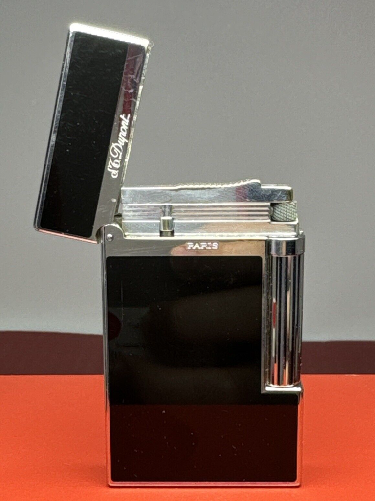 S.T. Dupont Lighter Ligne 2 Montparnasse Lacquer Silver Color With Original Box #9