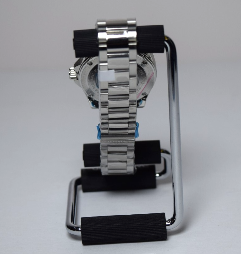 Gucci YA136403 Dive 32MM Women's Stainless Steel Watch - Brand New #7