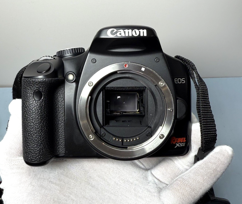 Canon EOS Rebel XSi 12MP DSLR Camera Kit W 18-135mm lens - No Shutter count #4