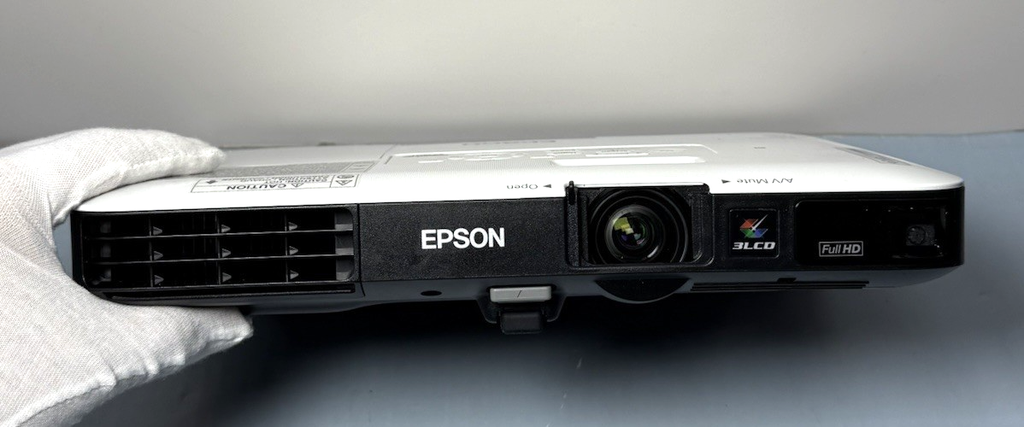 Epson PowerLite 1795F 3LCD 1080p full HD wireless mobile projector #4