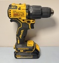 DEWALT DCD709 ATOMIC 20V MAX Hammer Drill  w 1.5Ah battery and bag used
