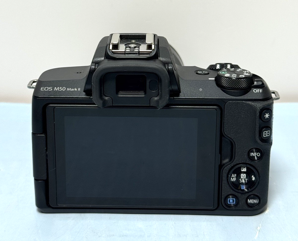 Canon EOS M50 Mark II With EF-M 55-200mm Image Stabilized + 64GB Card +battery #3