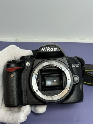 Nikon D3000 DSLR Camera Bundle - 3 Lenses, Bag, Charger, 1394 shutter count #4
