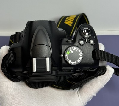 Nikon D3000 DSLR Camera Bundle - 3 Lenses, Bag, Charger, 1394 shutter count #7