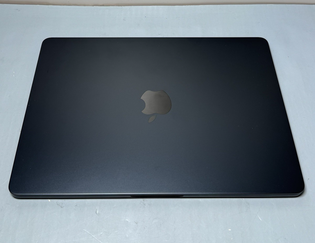 Apple MacBook Air 2022 13" 256GB SSD M2 8GB RAM A2681 Midnight -100% batt #2
