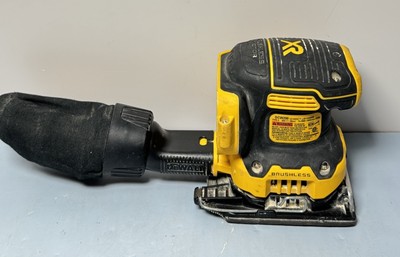DEWALT DCW200 20V MAX XR Brushless Cordless 1/4 Sheet Variable Speed Sander #1