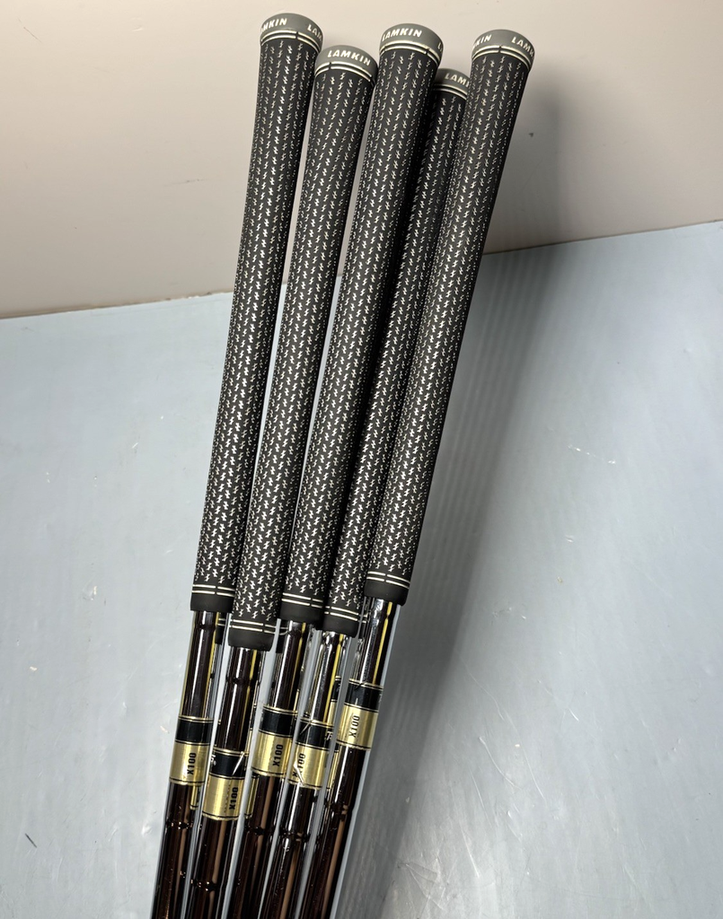 TaylorMade SIM MAX Iron Set 5-9 Dynamic Gold X100 Shaft-Great condition X-Flex #3