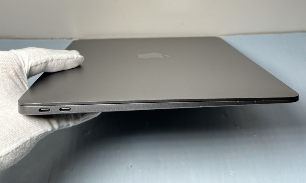 Apple MacBook Air 13" 2020 A2337, M1 8-Core 3.20GHz, 8GB RAM, 256GB SSD 96% batt #5