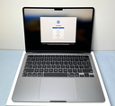 Apple MacBook Air 13" 2022 M2 8 GB RAM 256GB SSD A2681 Space Gray - Open Box used