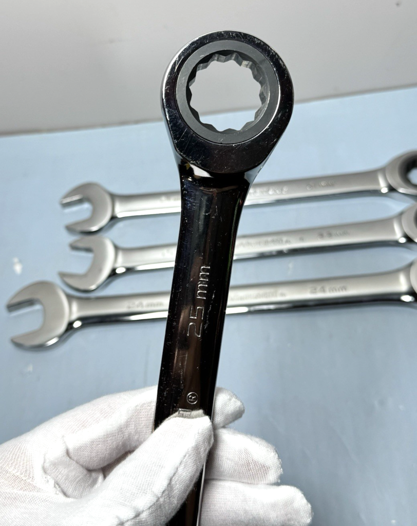 GearWrench 4pc Ratchet Wrench Set -4pc. - 21mm, 22mm, 24mm, 25mm #2