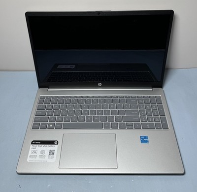 HP 15.6"  i3-1215U8GB, 256GB SSD, Touchscreen-UNUSED/Warranty #1