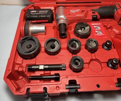Milwaukee M18 2677-20 Lithium-Ion Cordless FORCE LOGIC 6 Ton Knockout  1/2 in. #6