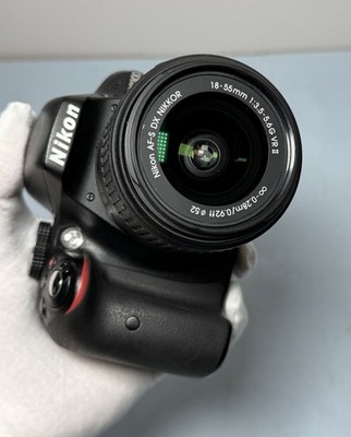 Nikon D3300 Black w/ Nikkor AF-S 18-55mm VR DX Lens *16612 Shutter Count #2