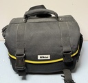 Nikon D40 6.1MP Digital SLR Cam w 55-200mm, 35mm /charger, batt/bag+SB600 Flash – photo-1