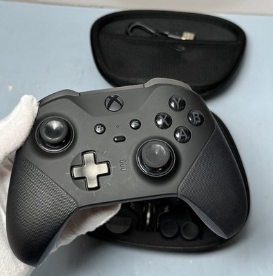 Microsoft Xbox One Elite Series 2 Controller  1797 W/ Case #2
