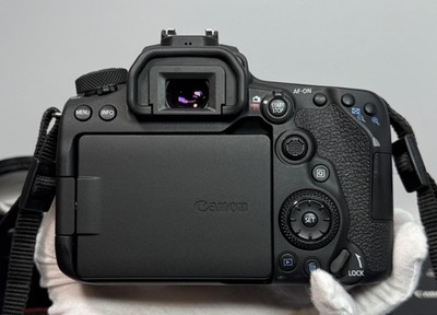 Canon EOS 90D DSLR 3616C016 Camera with EF-S 18-135mm 1:3.5-5.6 IS USM Lens #4