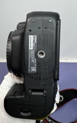 Canon EOS 90D DSLR 3616C016 Camera with EF-S 18-135mm 1:3.5-5.6 IS USM Lens #11