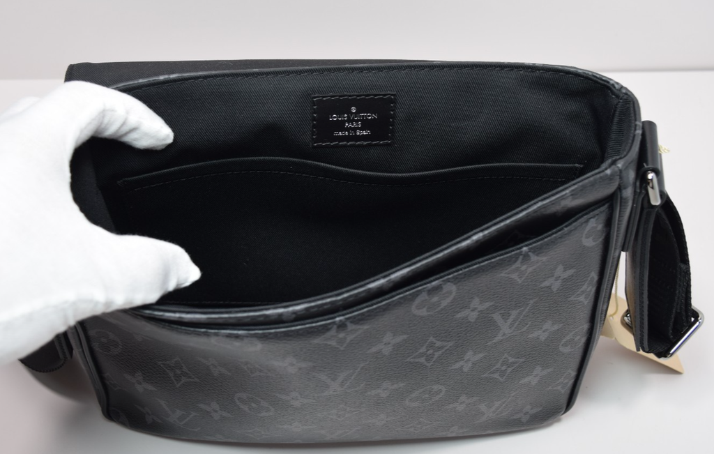 Louis Vuitton District PM Monogram Eclipse Messenger Bag M46255 w/LV Holiday Box #10