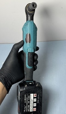 Makita XRW01 18V LXT Cordless 1/4” Drive Ratchet w/WTL 1860 6.0 Ah battery #3