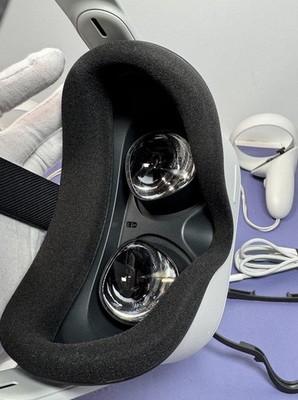 Meta Oculus Quest 2 256GB VR Headset w/Carrying Case, Controller's/ accessories #2
