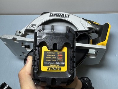 DeWalt 20V MAX XR Brushless 6 1/2" Circular Saw DCS565 w/ Batt+charger-Open Box #7