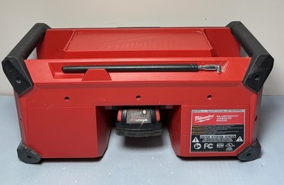 Milwaukee 2952-20 M18 Bluetooth Jobsite Radio w/2.0 Ah battery #1