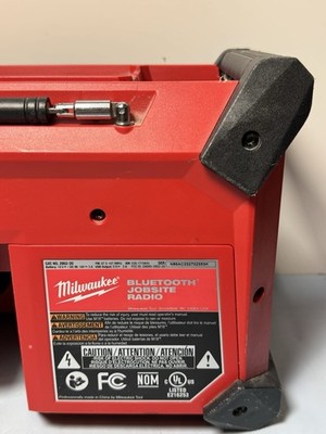 Milwaukee 2952-20 M18 Bluetooth Jobsite Radio w/2.0 Ah battery #2