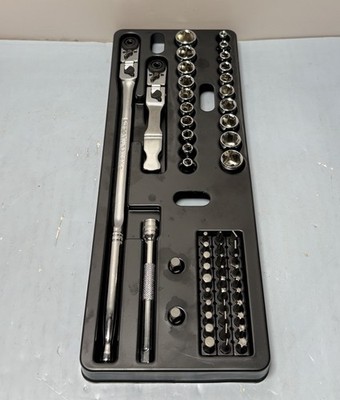 GEARWRENCH 55-Piece 1/4 in Drive SAE/Metric Socket Set Slim Flex-Head Ratchet #2