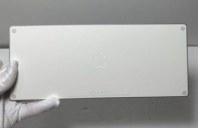 Apple Magic Keyboard A1644 MLA22LL/A  Bluetooth #2