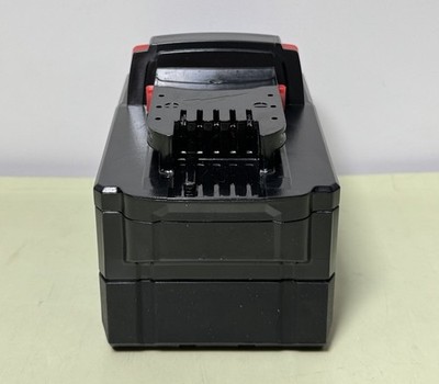 Milwaukee M18 Red Lithium HD9.0 Ah High Demand Battery 48-11-1890 Open Box #1