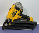 DEWALT DCN692B 20V 2-3.5" Cordless 30° Framing Nailer (Tool Only) used