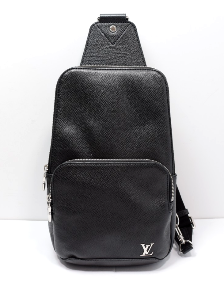 Louis Vuitton Avenue Sling Bag Taiga Black Leather Crossbody Auth LV #8