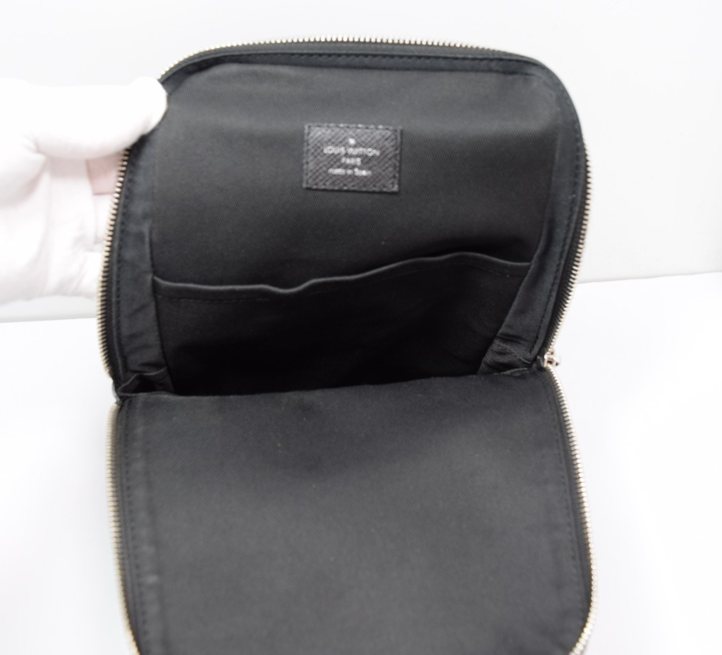 Louis Vuitton Avenue Sling Bag Taiga Black Leather Crossbody Auth LV #10