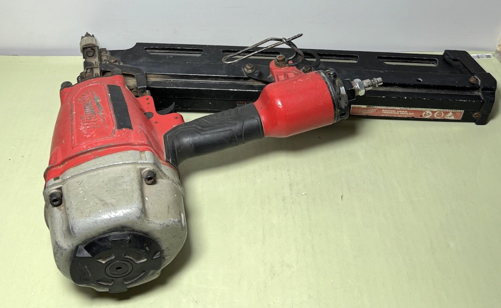 Milwaukee 7200-20 3-1/2" Full Round Head Framing Nailer-*For Parts/Repair Leaks* #3