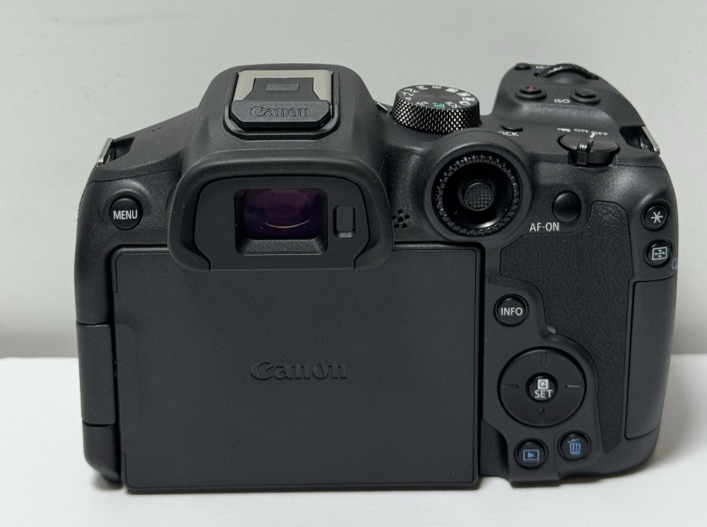 Canon EOS R7 Mirrorless Camera + RF 18-150mm & 50mm Lenses + Bag & Extras #3