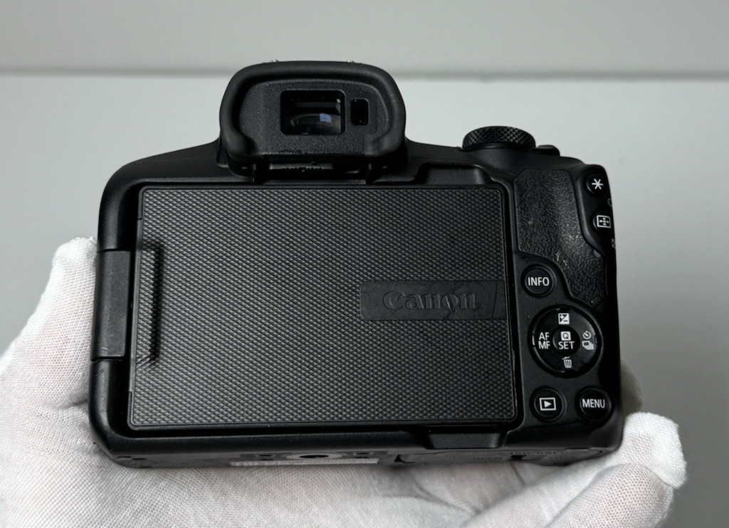 Canon EOS R50 4K Video Mirrorless Camera with RF-S18-45mm f/4.5-6.3 IS STM Lens #4